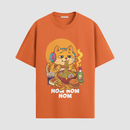 Grumpy Cat loves fooooood