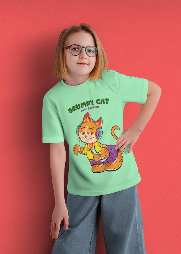 Grumpy cat does fashion (kids)