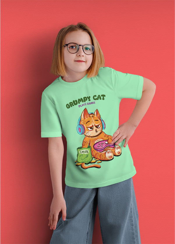 Grumpy cat plays games (kids)