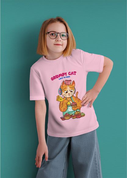 Grumpy cat likes to bake (kids)